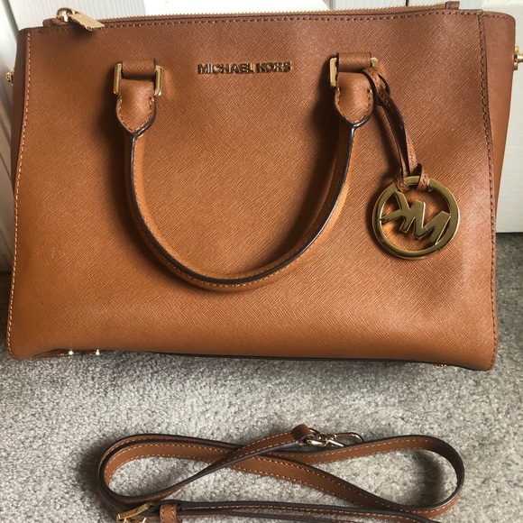 Michael Kors Tote - Picture 4 of 6